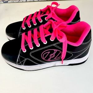 SOLD Heelys Kids Shoes, Size 4